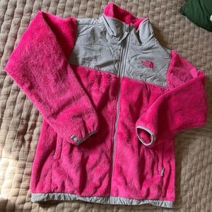Gorgeous hot pink girls north face jacket